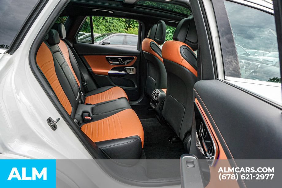 Used 2025 Mercedes-Benz GLC 350e 4MATIC image 22