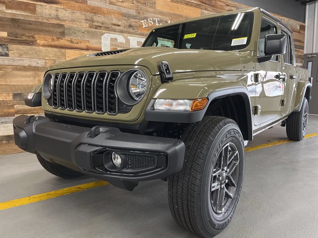 New 2026 Jeep Gladiator Sport AWD/4WD image 16