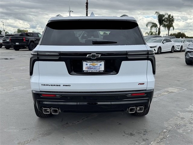 New 2026 Chevrolet Traverse RS w/ LPO, Floor Liner Package image 4