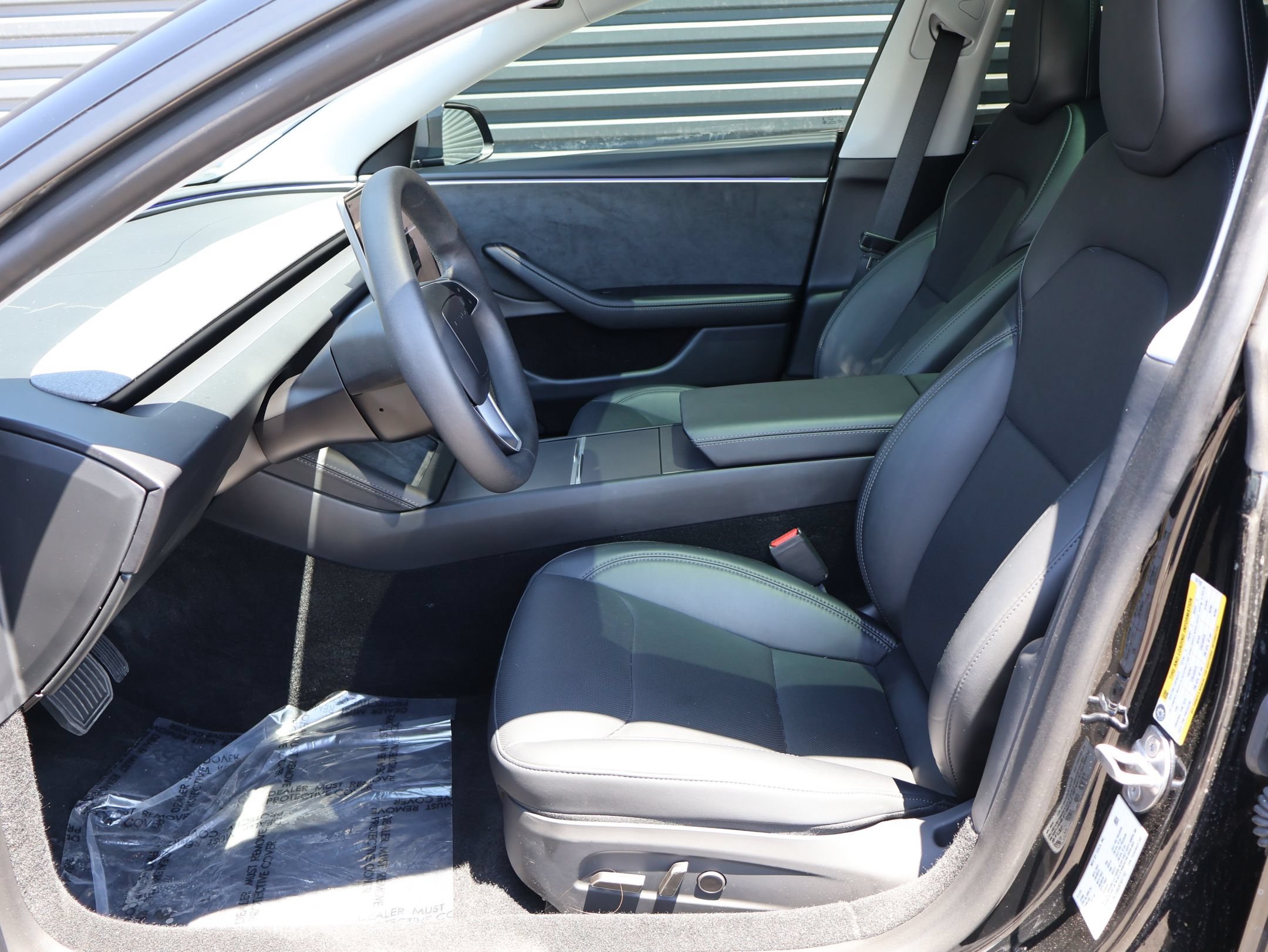 Used 2025 Tesla Model 3 Long Range AWD/4WD image 22
