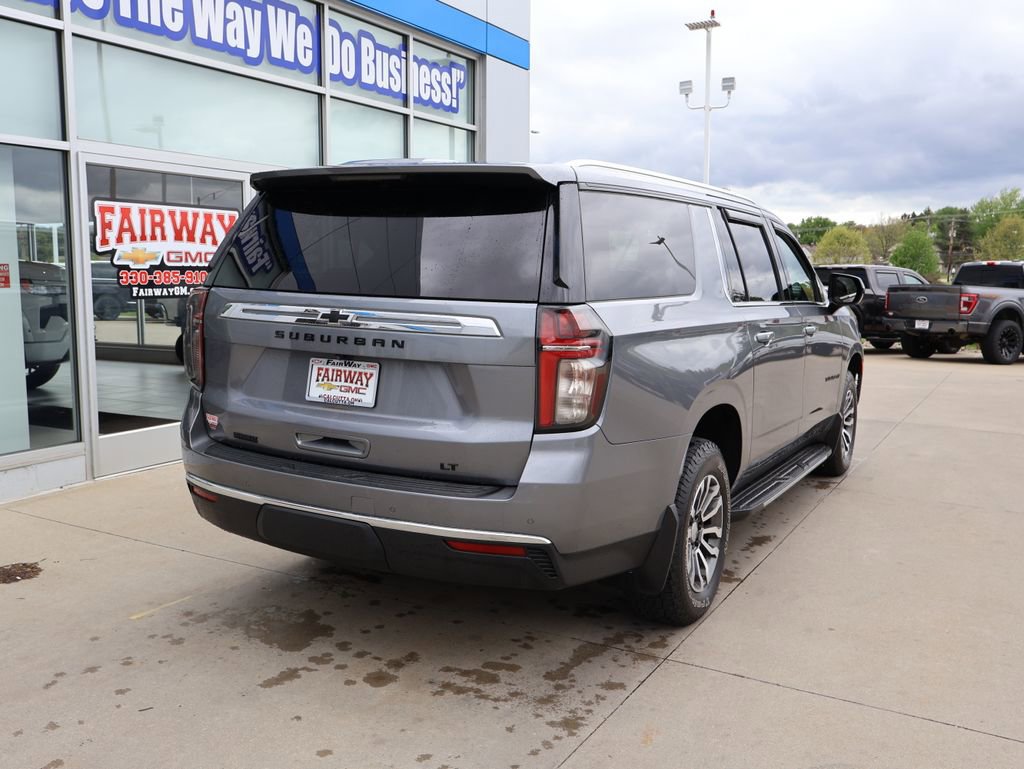 Used 2021 Chevrolet Suburban LT AWD/4WD image 3