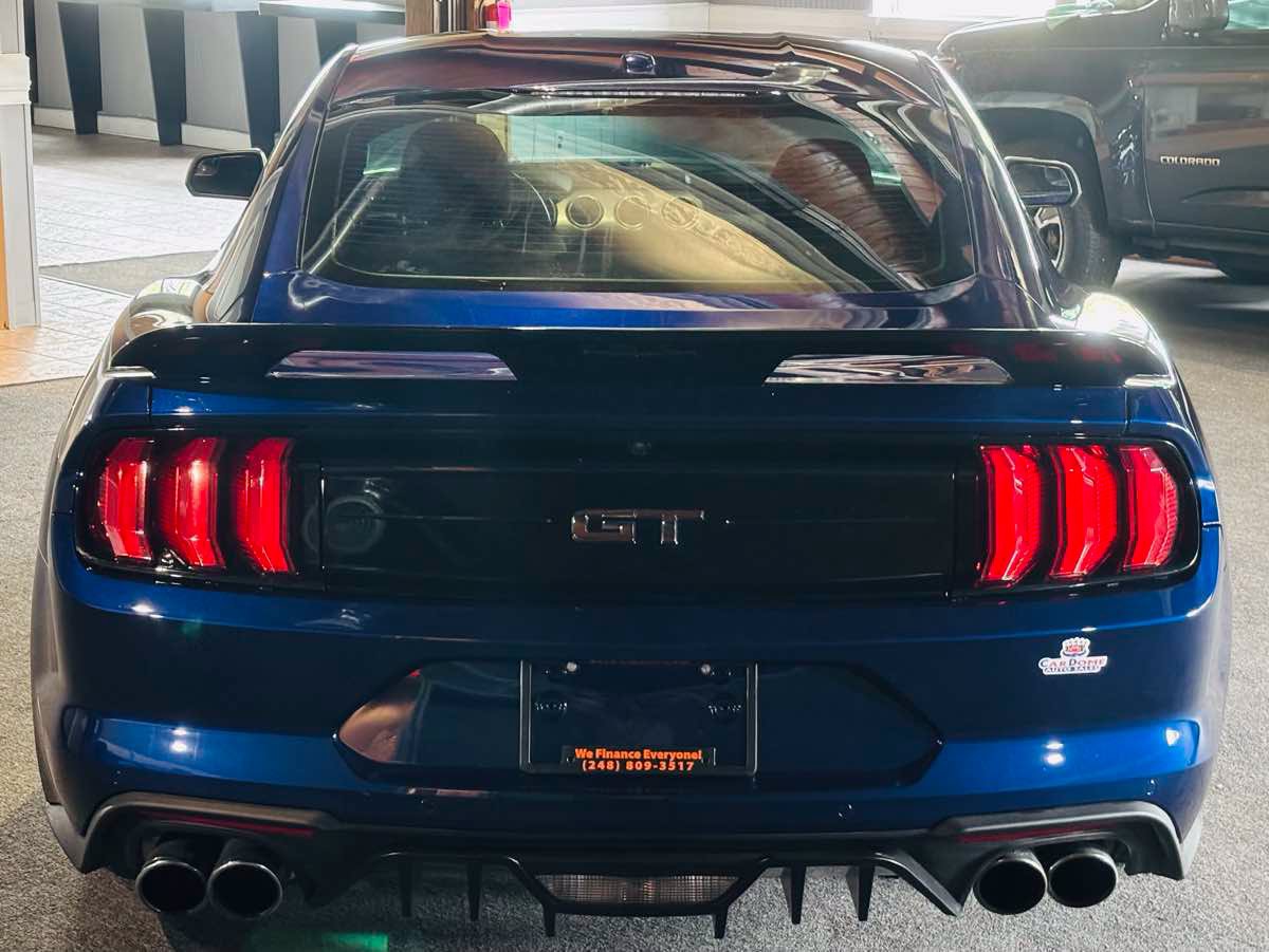 Used 2019 Ford Mustang GT RWD image 8