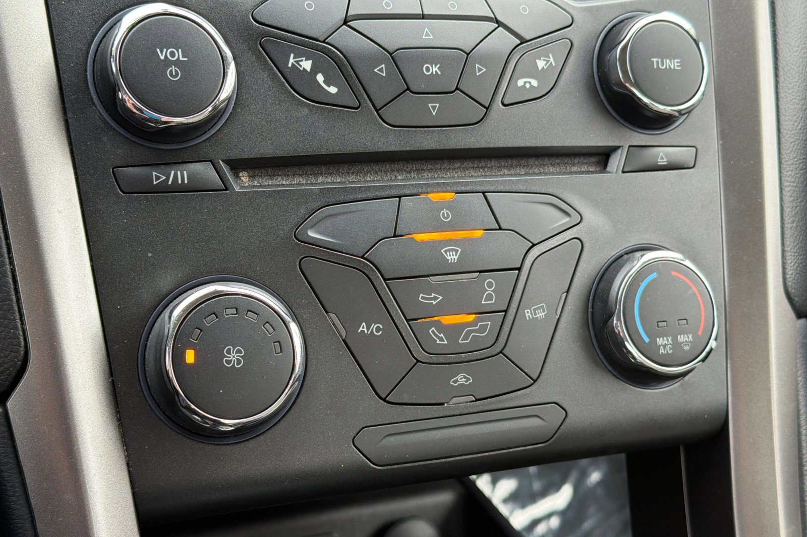 Used 2018 Ford Fusion S image 19