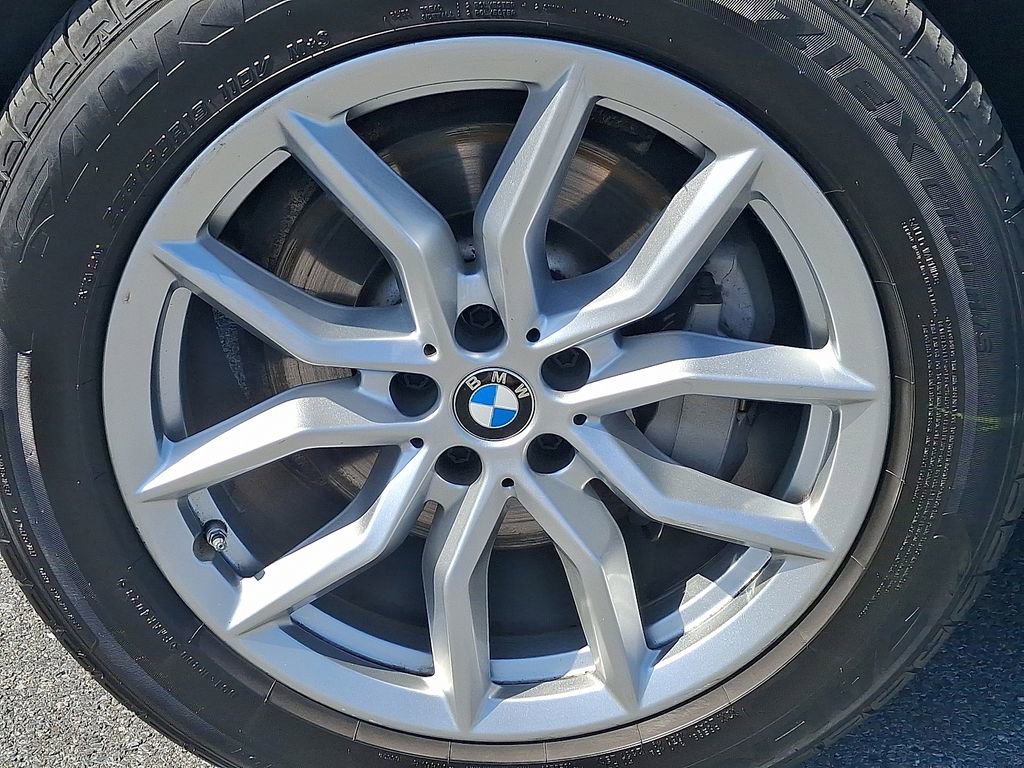 Used 2023 BMW X5 xDrive40i w/ Premium Package AWD/4WD image 8