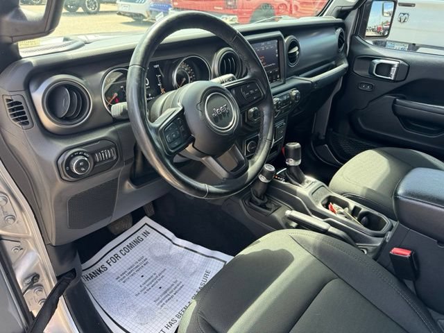 Used 2021 Jeep Gladiator Sport AWD/4WD image 11