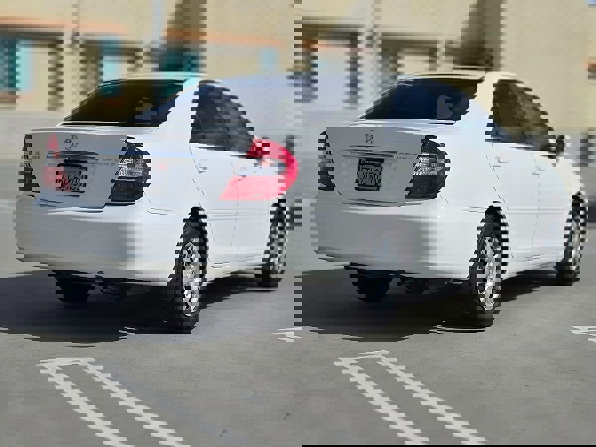 Used 2004 Toyota Camry LE image 7