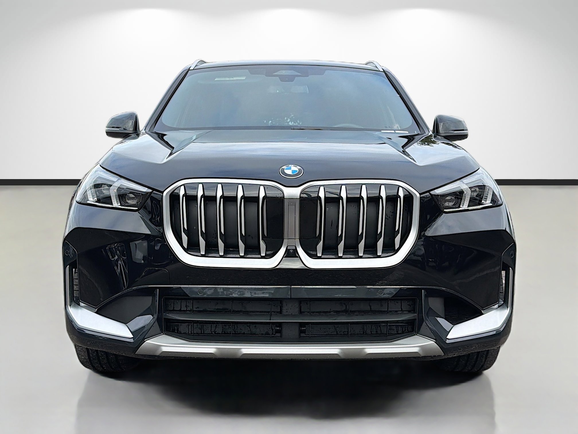 Used 2025 BMW X1 xDrive28i w/ Technology Package image 8