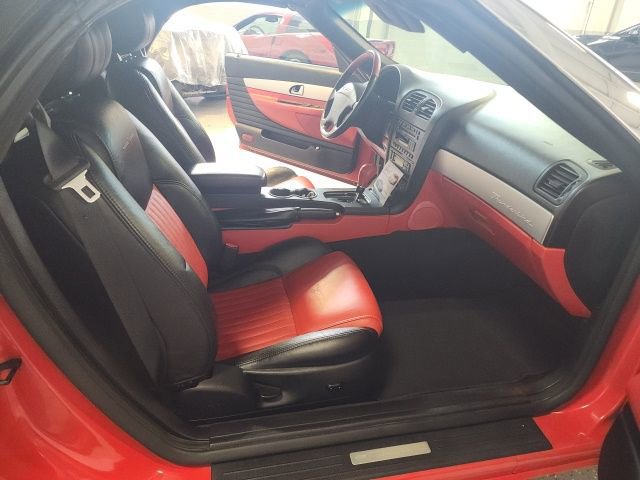 Used 2005 Ford Thunderbird image 12