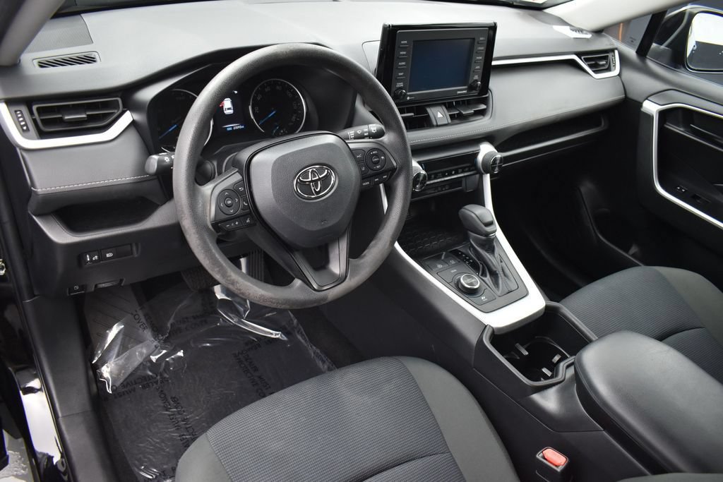 Used 2022 Toyota RAV4 LE AWD/4WD image 12
