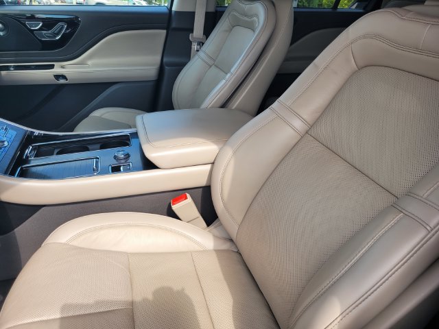 Certified 2023 Lincoln Aviator Reserve w/ Elements Package Plus RWD image 13
