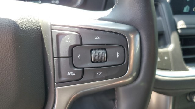 Used 2023 Chevrolet Tahoe Z71 w/ Luxury Package AWD/4WD image 11