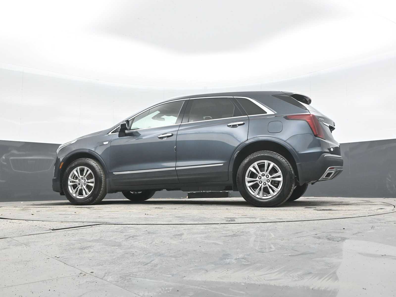 Used 2020 Cadillac XT5 Premium Luxury AWD/4WD image 45