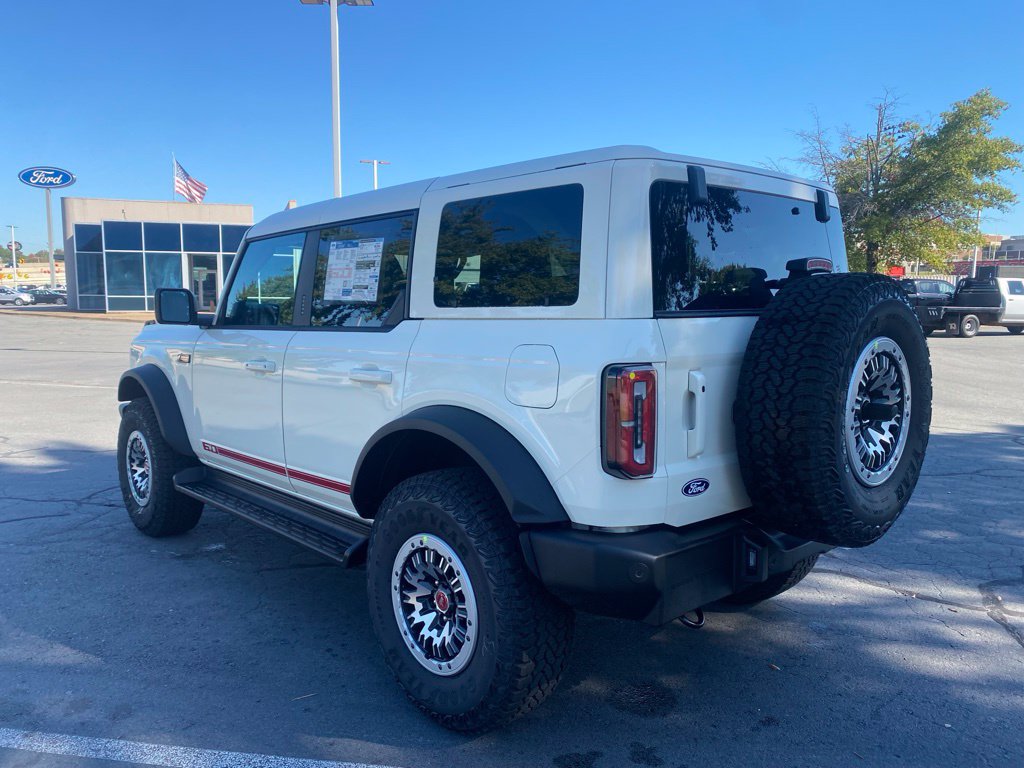 New 2026 Ford Bronco Outer Banks w/ Sasquatch Package AWD/4WD image 5