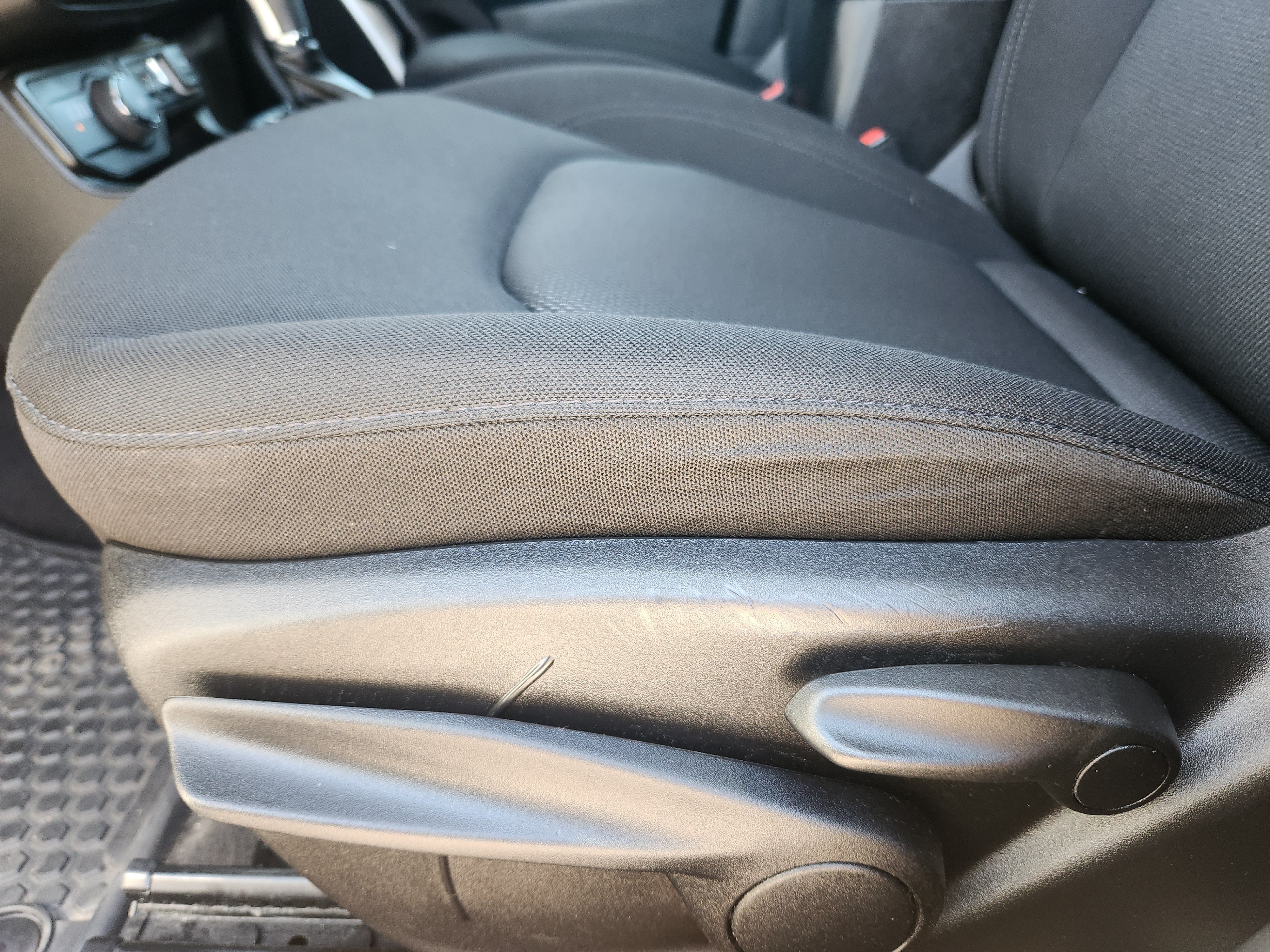 Used 2023 Jeep Renegade Latitude AWD/4WD image 18