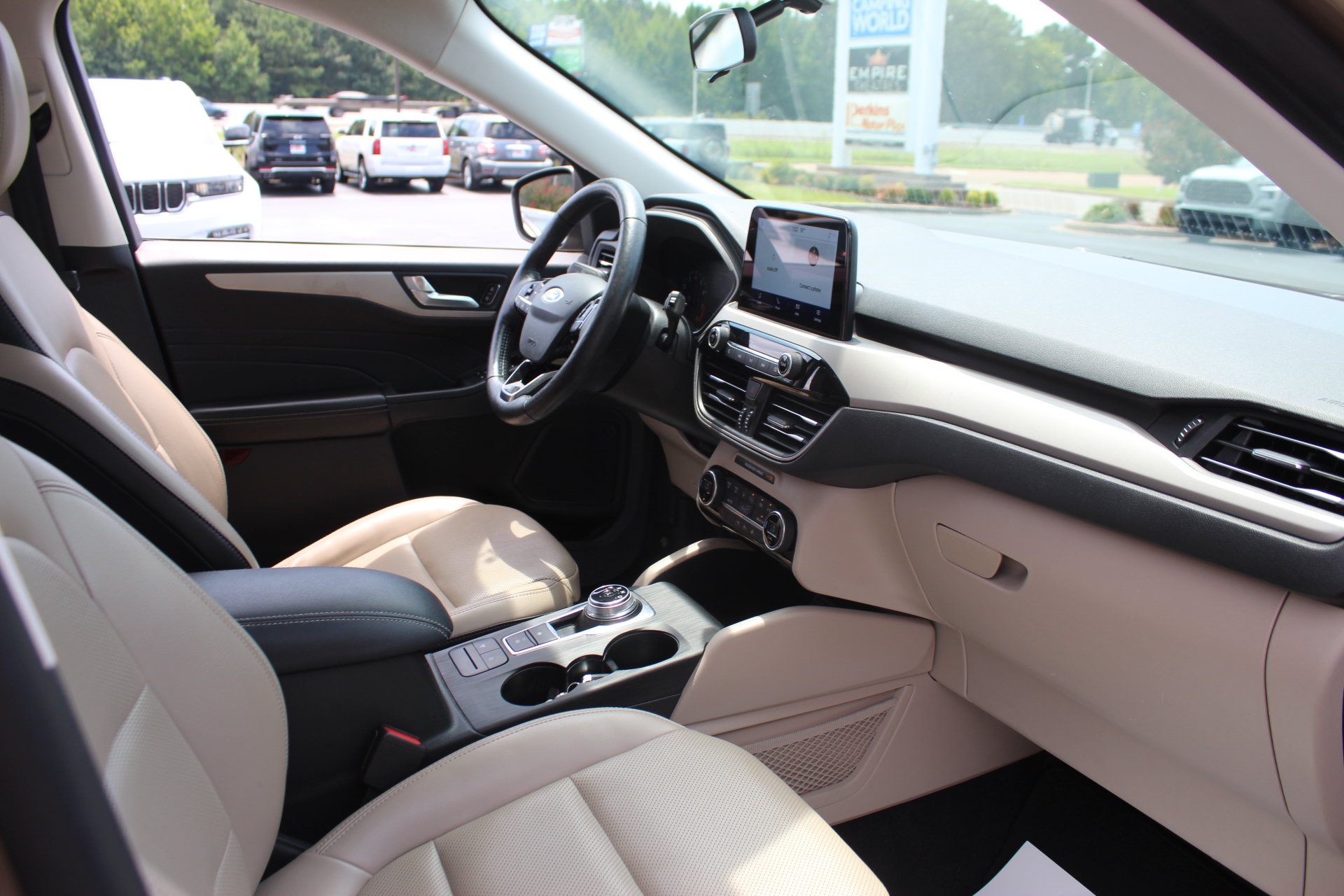 Used 2021 Ford Escape SEL FWD image 32
