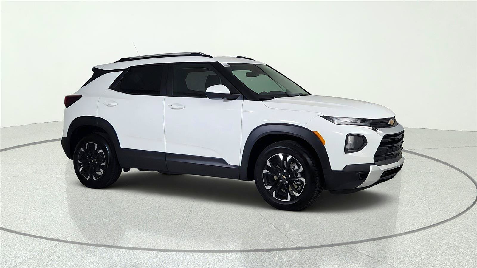 Used 2023 Chevrolet TrailBlazer LT FWD image 8