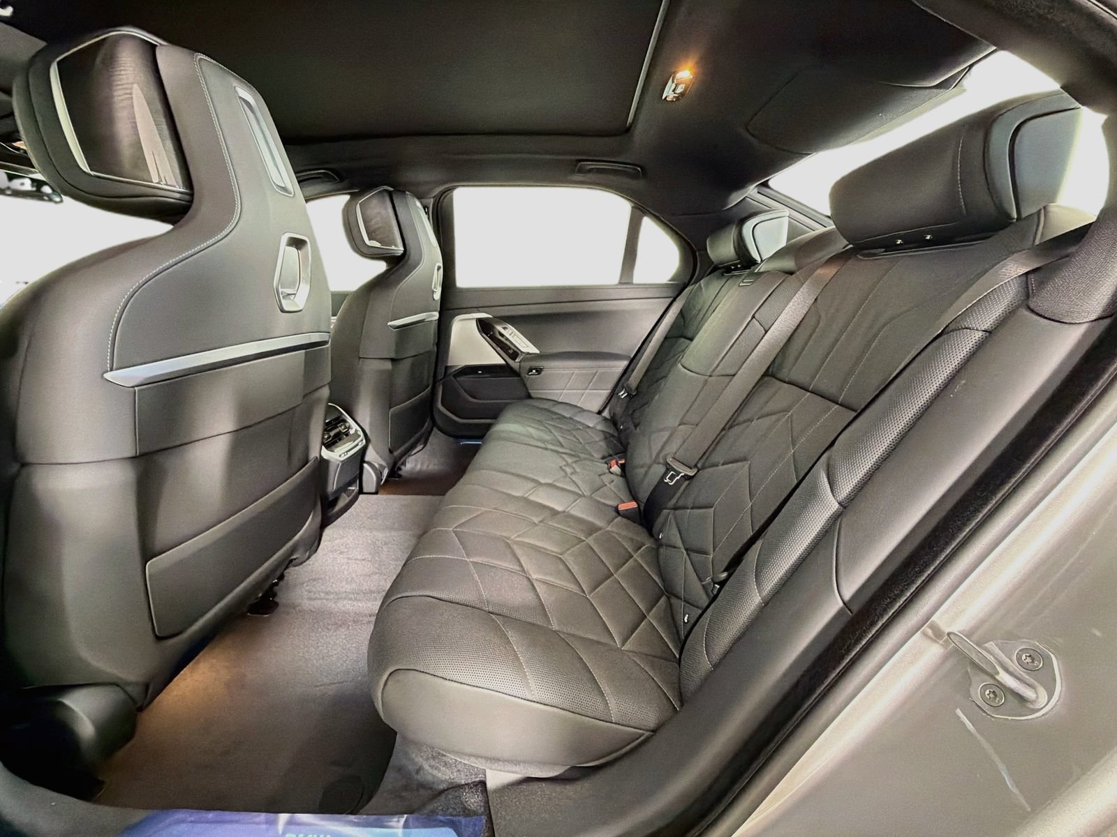 New 2026 BMW i7 eDrive50 RWD image 26