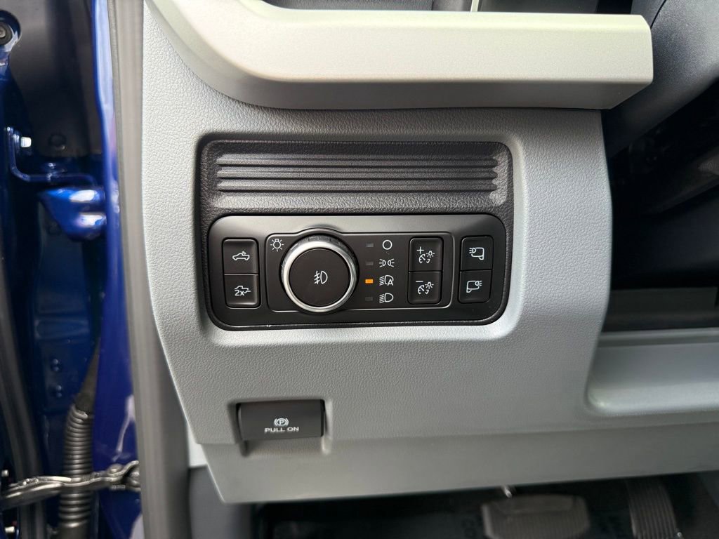 New 2026 Ford F250 XLT w/ XLT Premium Package image 7