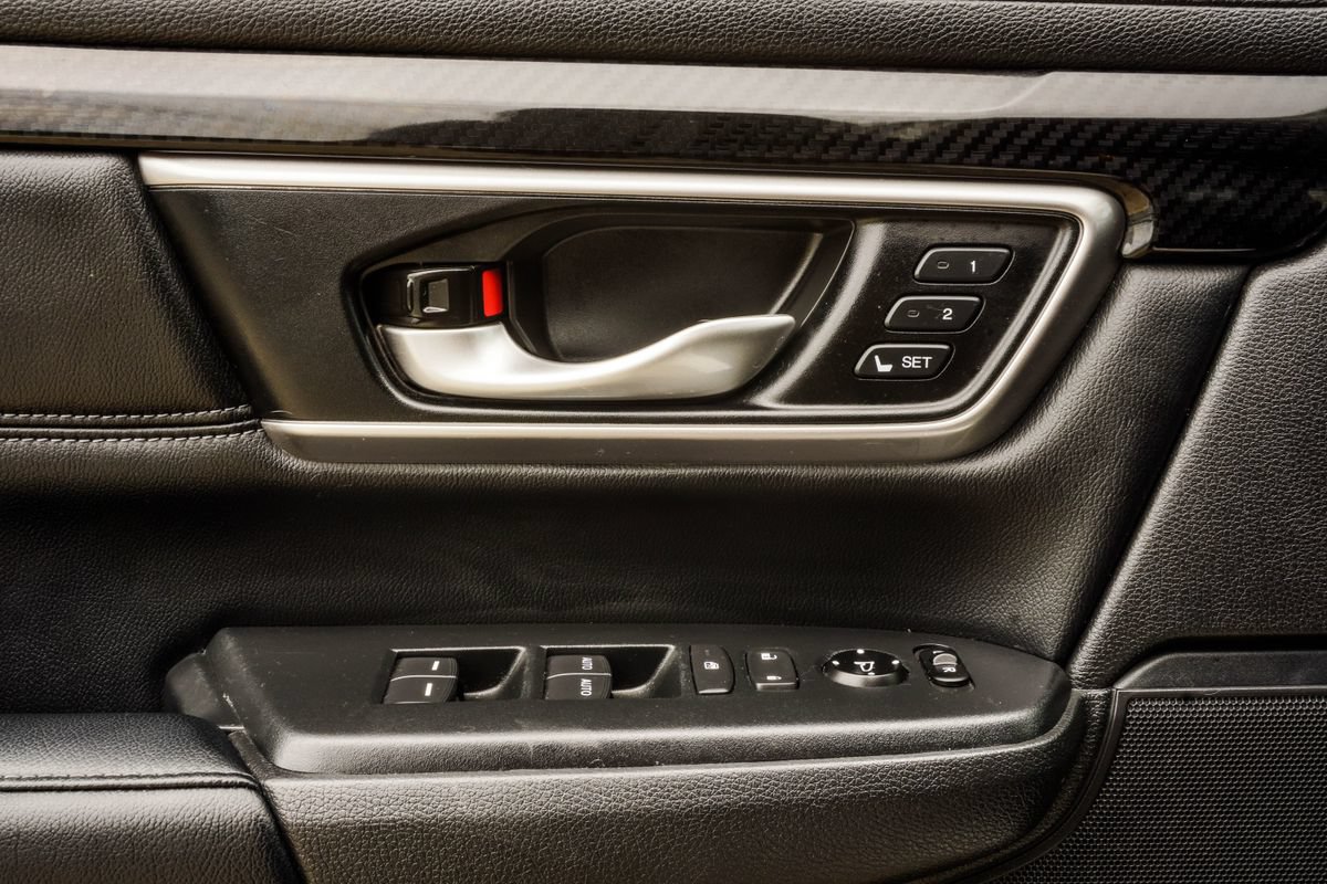 Used 2020 Honda CR-V Touring image 34