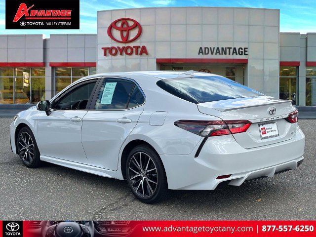 Used 2024 Toyota Camry SE FWD image 10