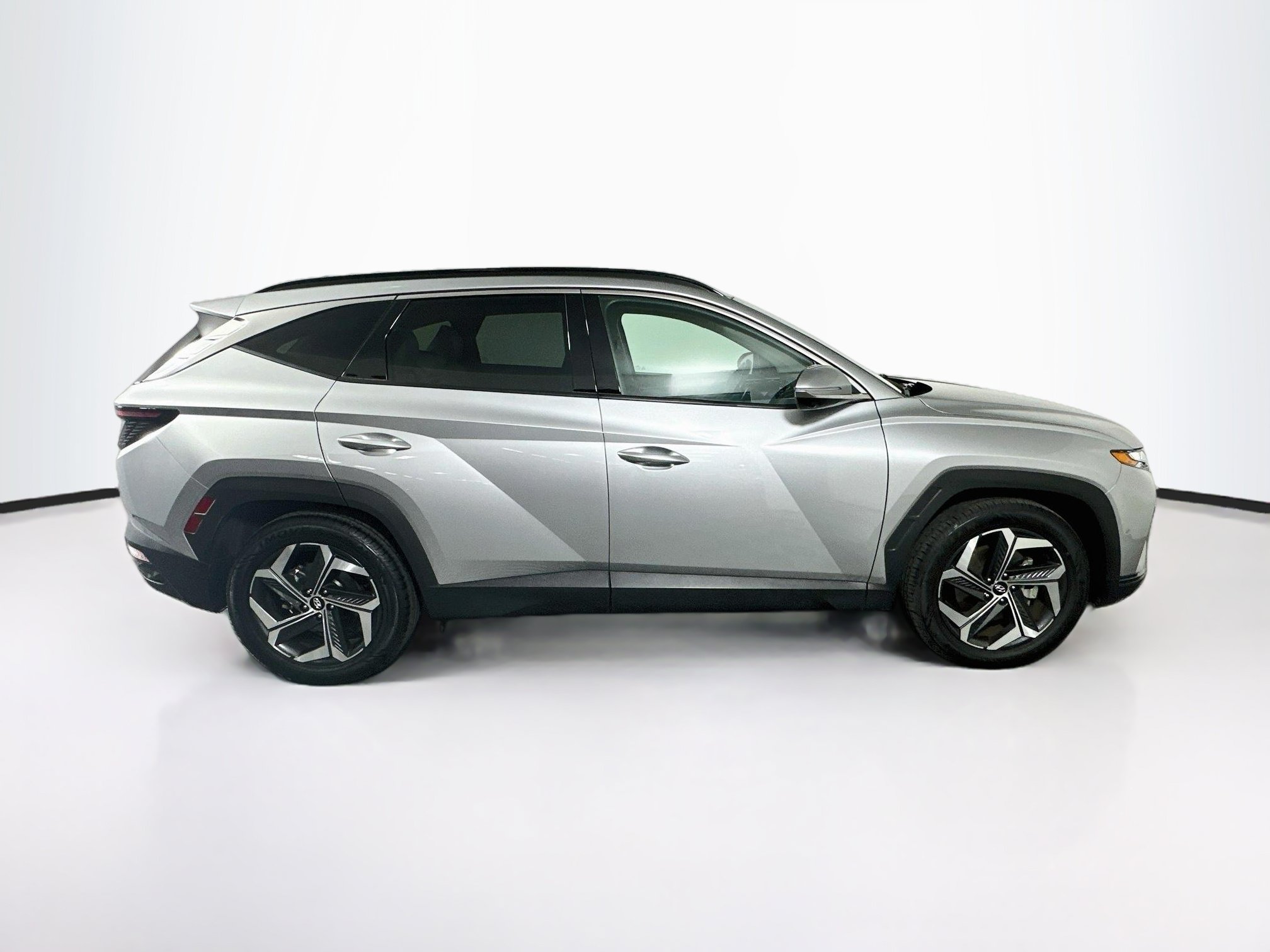 Used 2024 Hyundai Tucson Limited FWD image 10