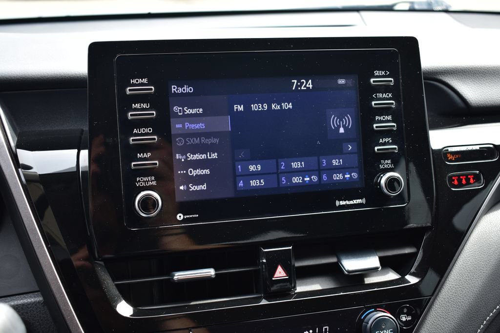 Used 2023 Toyota Camry SE FWD image 39
