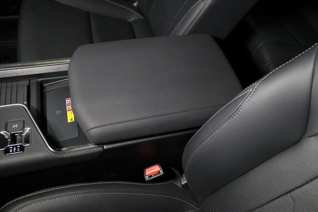 Used 2024 Lexus GX 550 image 32