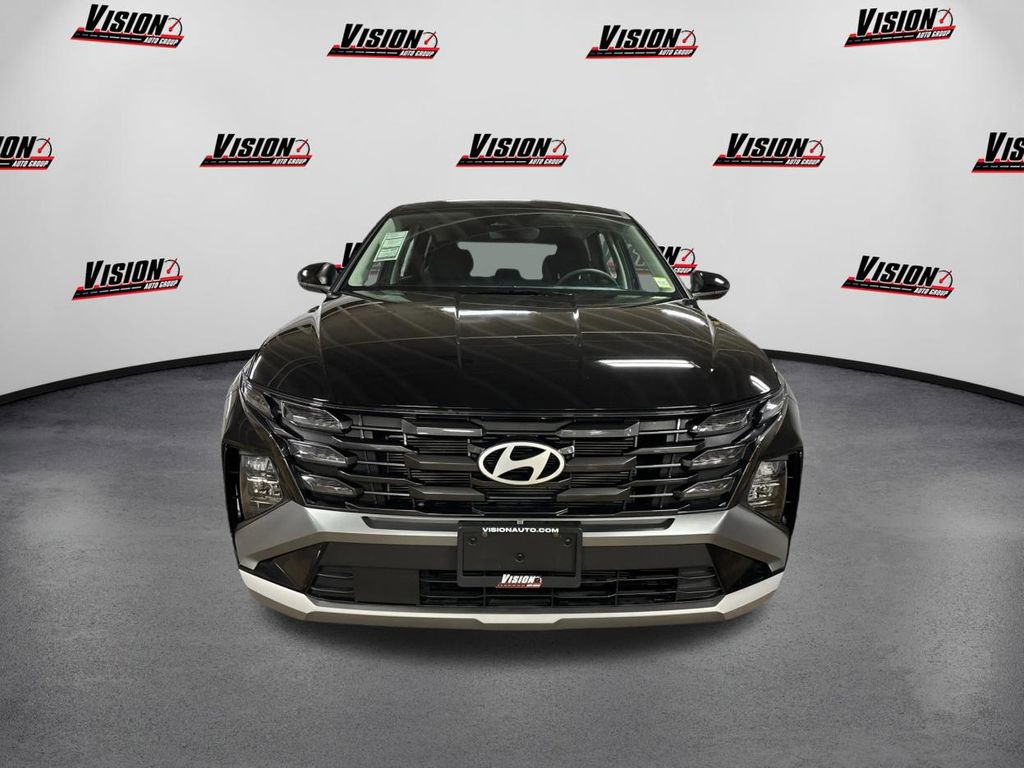 Certified 2025 Hyundai Tucson SE video 2