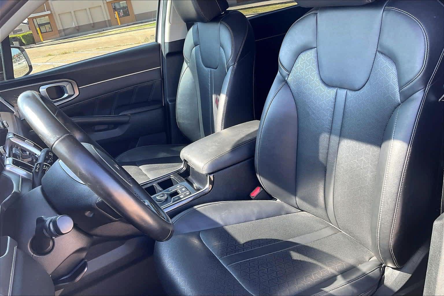 Certified 2022 Kia Sorento SX FWD image 9