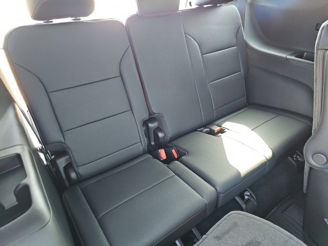 New 2026 Chevrolet Traverse RS w/ LPO, Floor Liner Package image 15