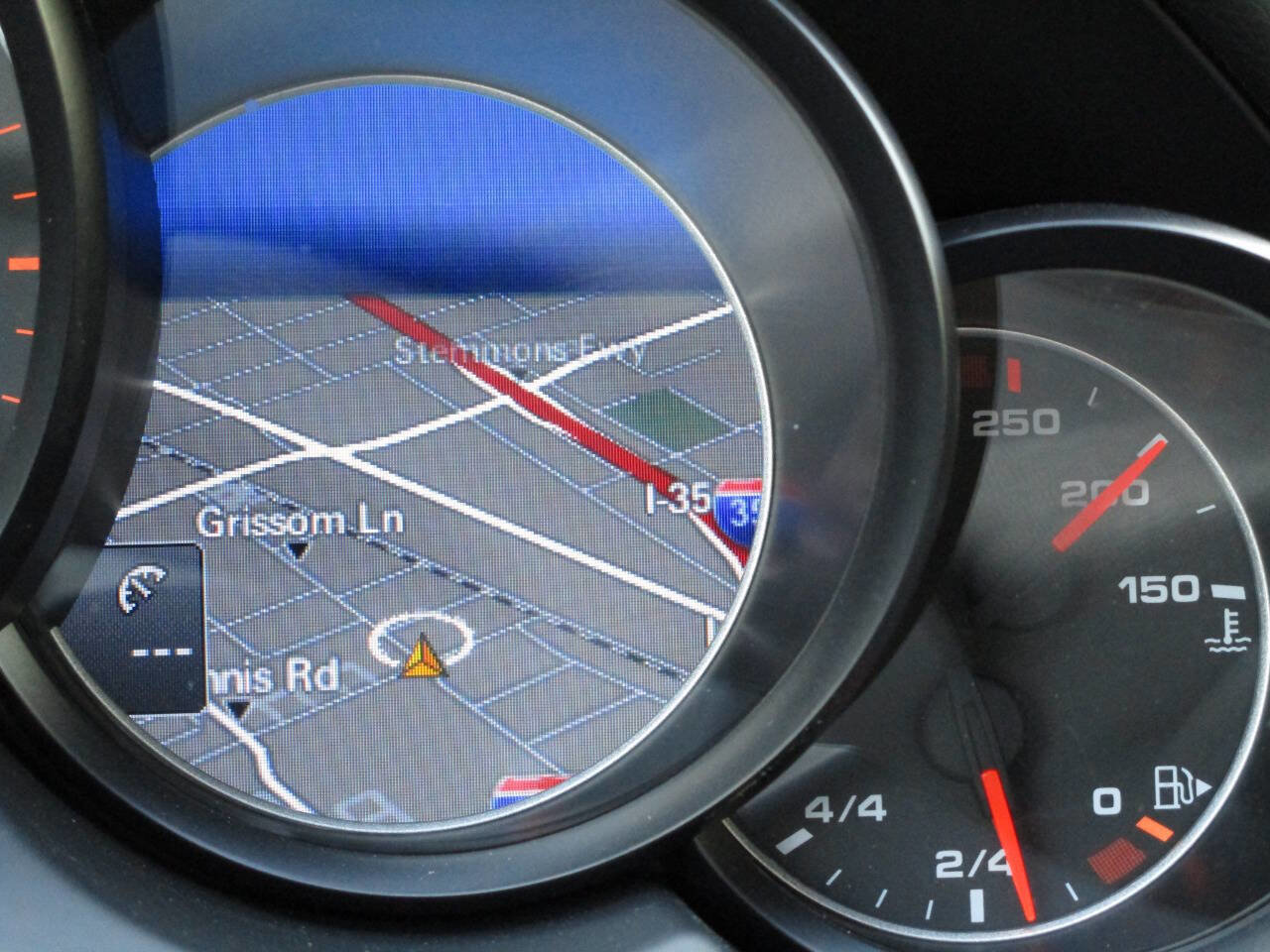 Used 2014 Porsche Cayenne Diesel Platinum Edition image 18