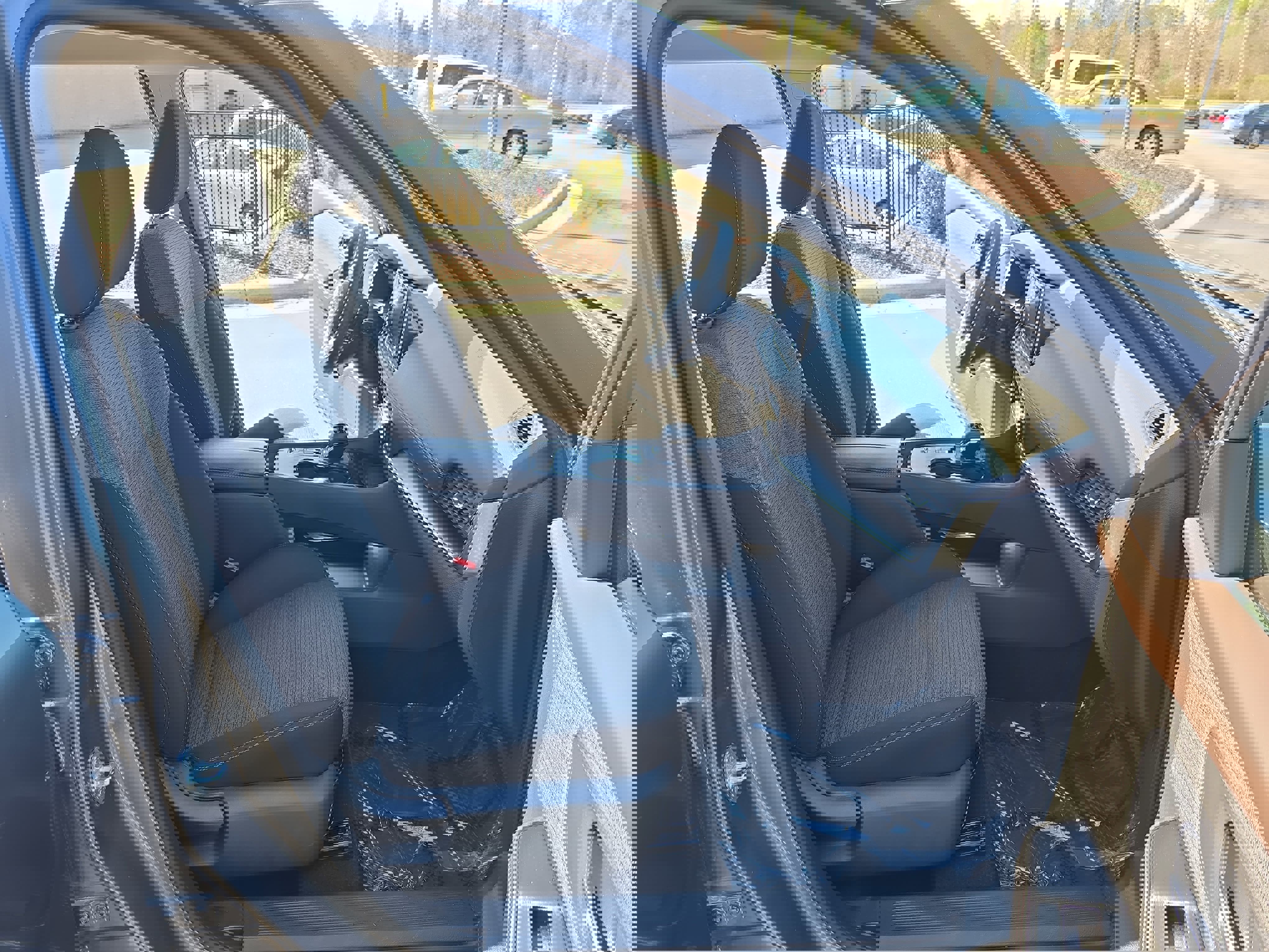 Used 2023 Nissan Rogue SV image 10