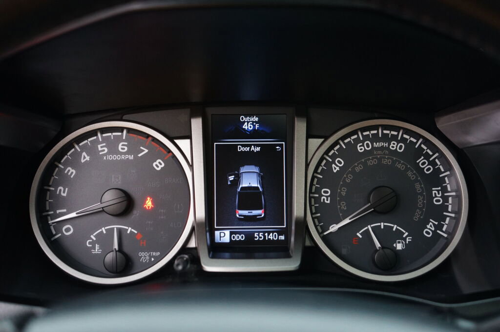 Used 2019 Toyota Tacoma Limited image 18