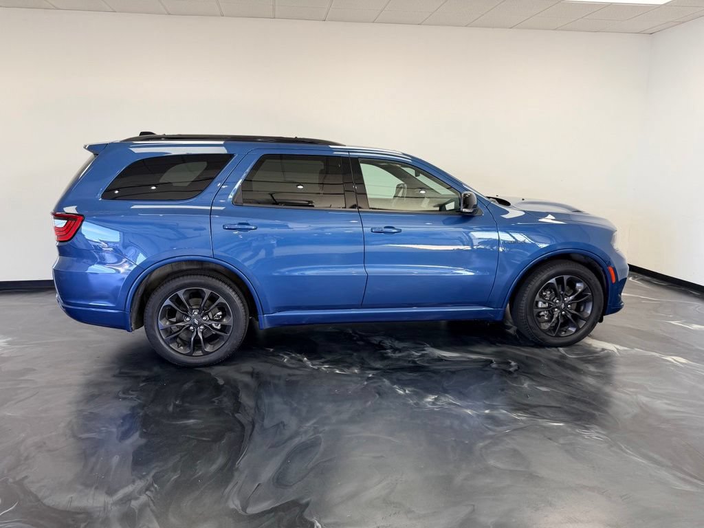 Used 2024 Dodge Durango R/T w/ Blacktop Package AWD/4WD image 27