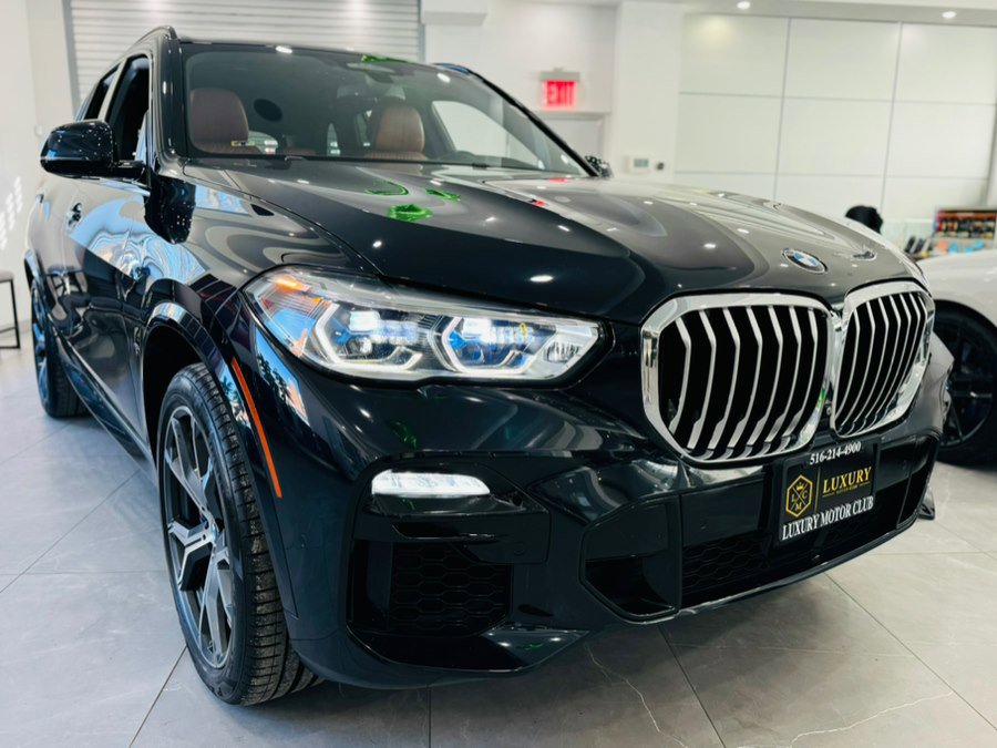 Used 2019 BMW X5 xDrive50i w/ M Sport Package image 11