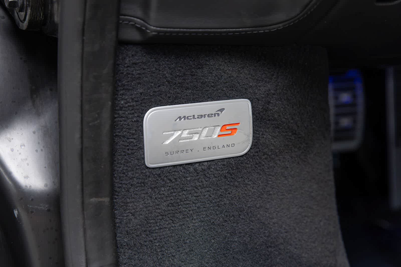 Used 2026 McLaren 750S Spider RWD image 25