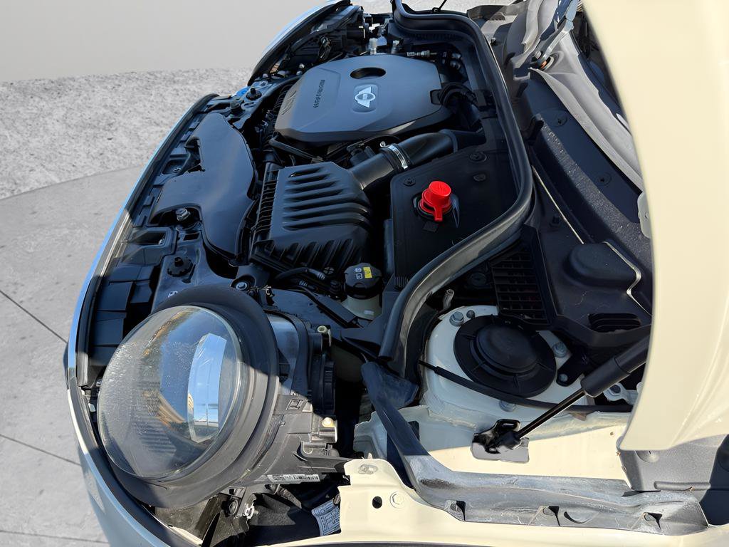 Used 2019 MINI Cooper S w/ Signature Upholstery Package image 34