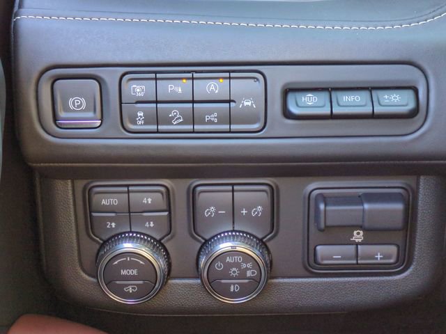 Used 2023 GMC Yukon XL Denali Ultimate image 21