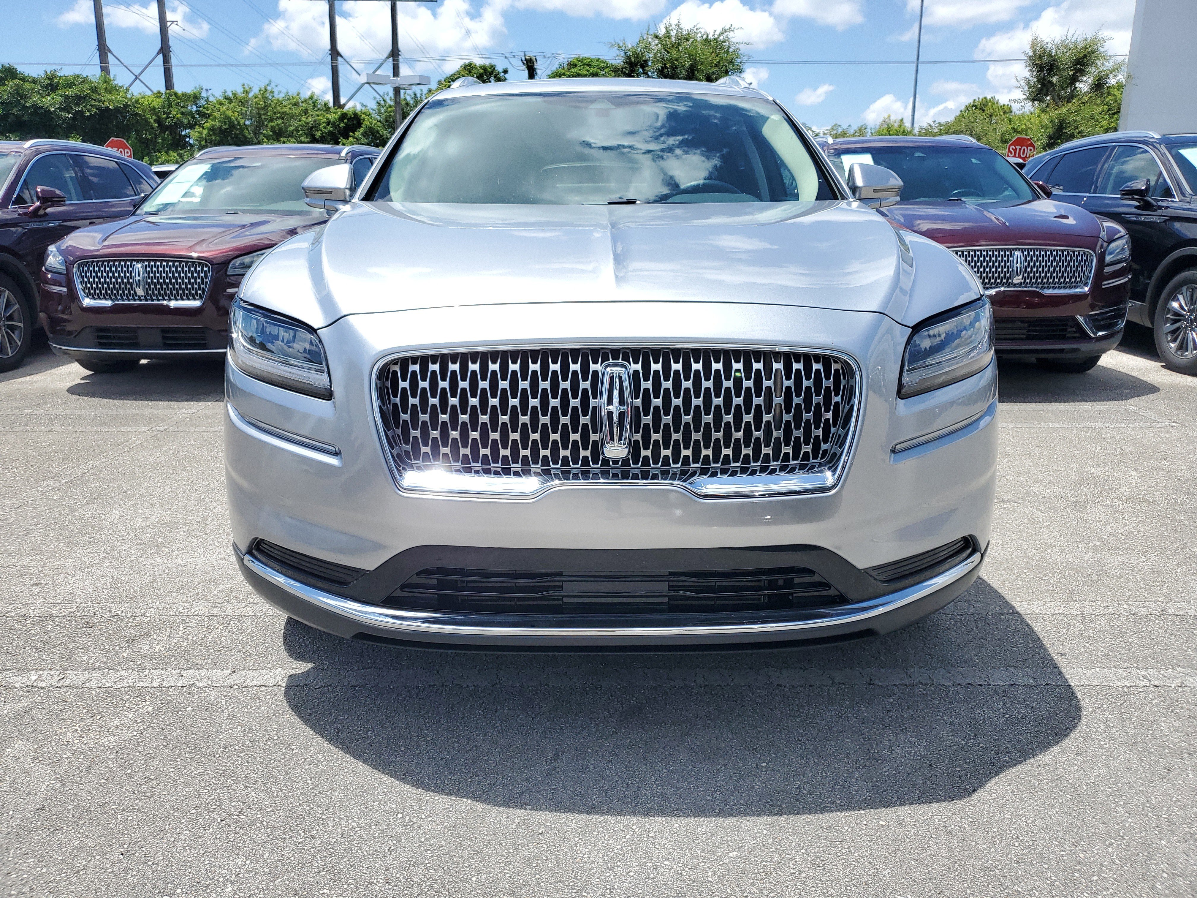 Certified 2023 Lincoln Nautilus AWD image 2