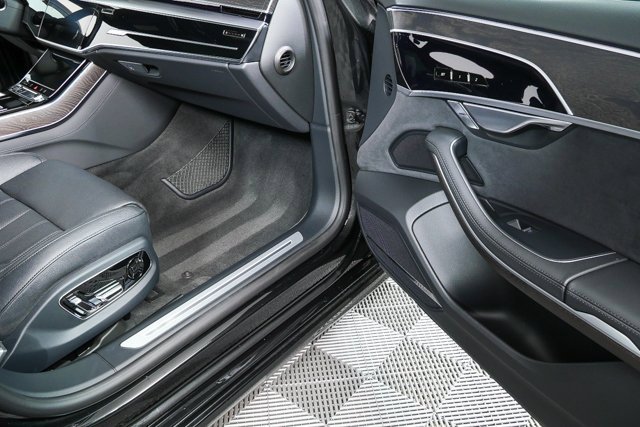 Used 2022 Audi A8 L 3.0T image 27