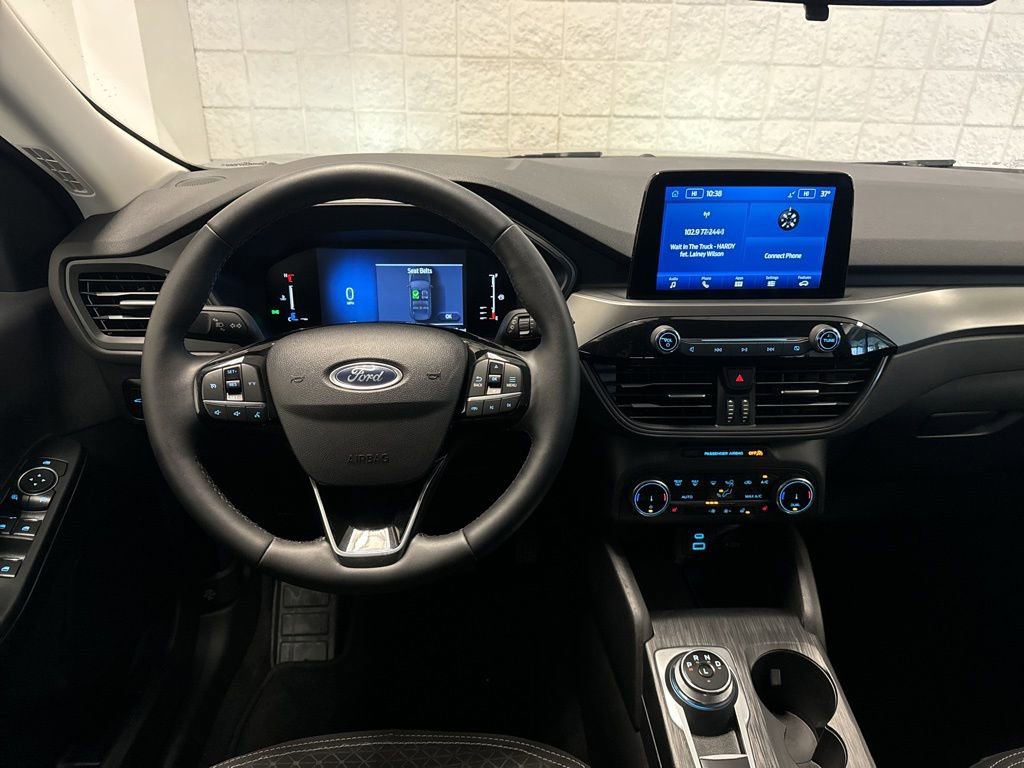 Used 2023 Ford Escape Active image 5