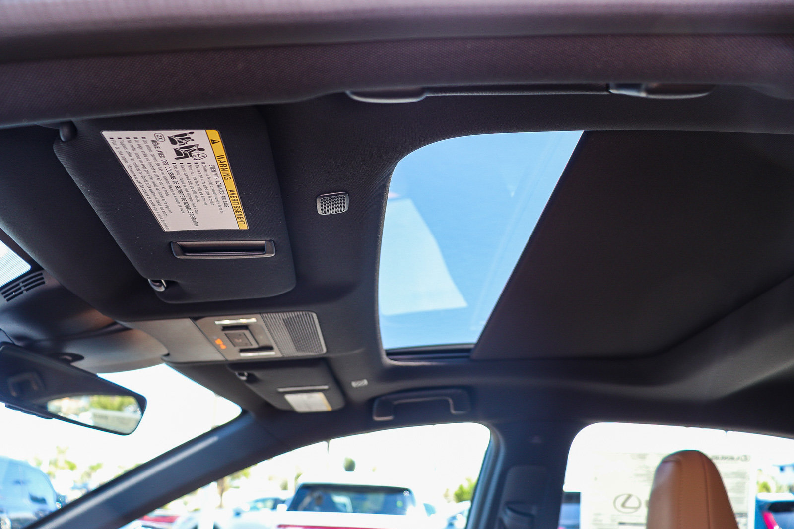 New 2026 Lexus ES 350e w/ Convenience Package FWD image 33