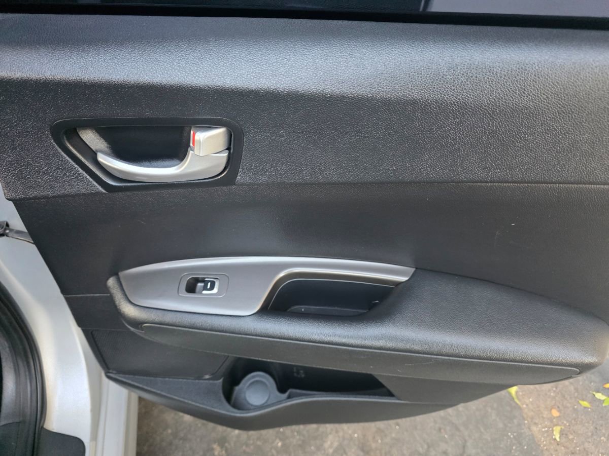 Used 2019 Kia Optima LX image 27