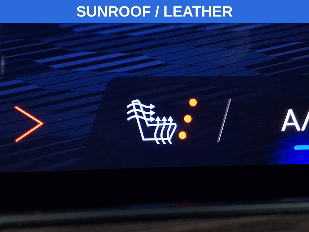 Used 2025 Chevrolet Tahoe Z71 w/ Comfort Package AWD/4WD image 15