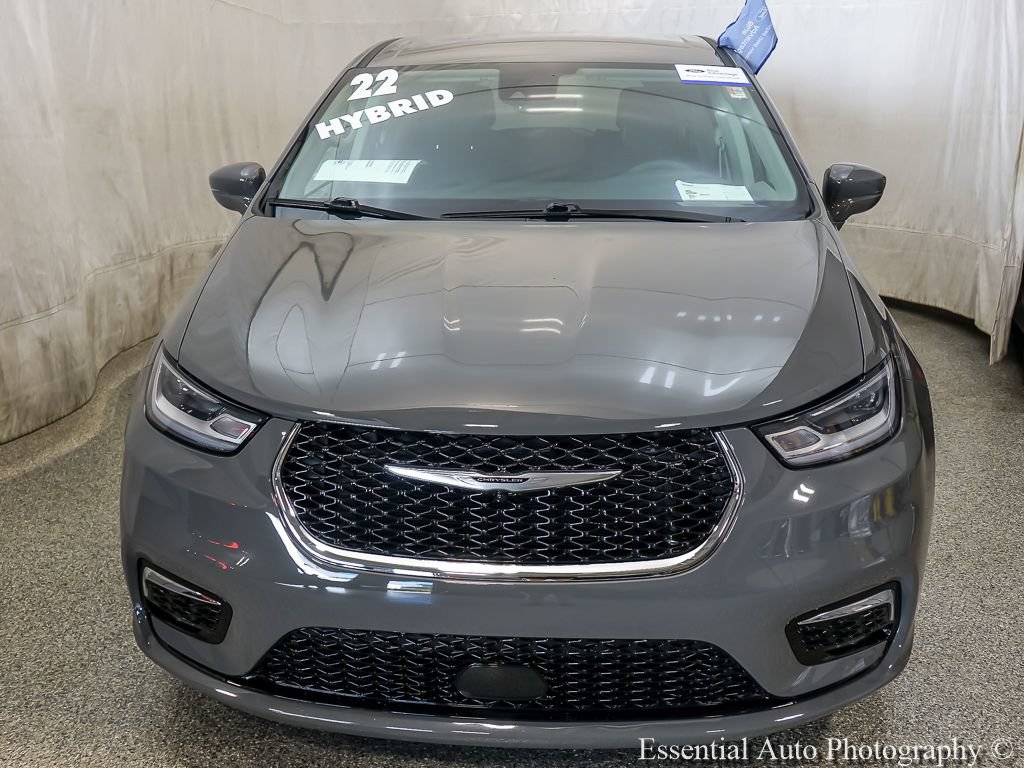 Used 2022 Chrysler Pacifica Touring-L FWD image 6