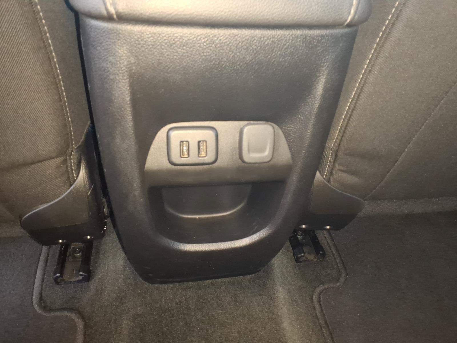 Used 2018 Chevrolet Colorado LT AWD/4WD image 9