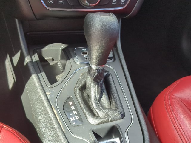Used 2019 Jeep Cherokee Latitude w/ Popular Appearance Group FWD image 25