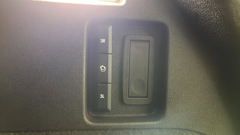 Used 2022 Lincoln Aviator Black Label Grand Touring w/ Class IV Trailer Tow Package image 33