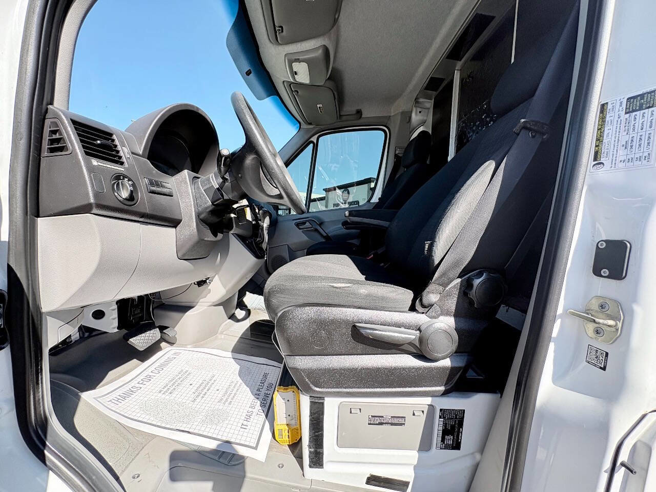 Used 2017 Mercedes-Benz Sprinter 2500 image 11