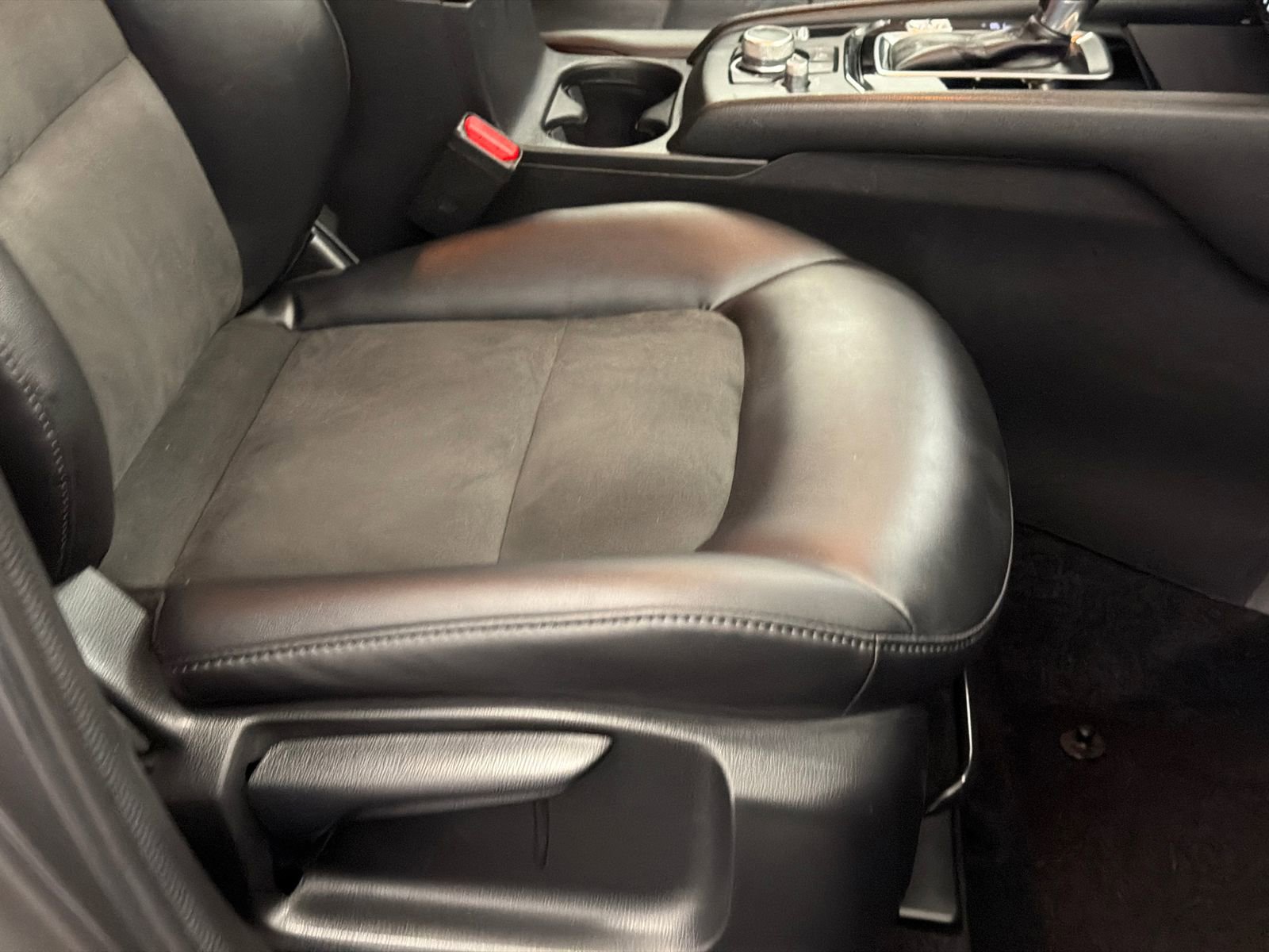 Used 2021 MAZDA CX-5 Touring image 11